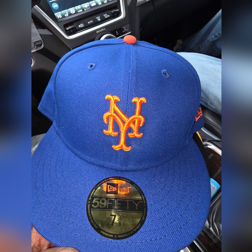 Brand New New York Mets Size 7 3/8 New Era Royal Blue Cap with Orange Logo